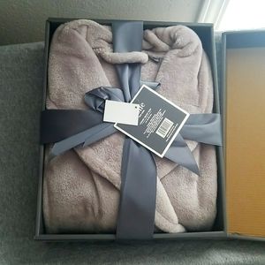 Etoile New York Luxury Velvet robe